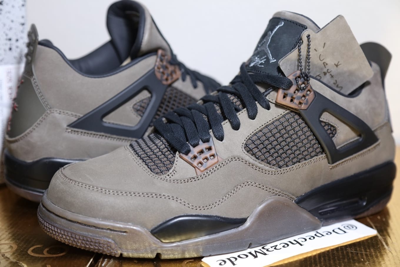 Olive' Air Jordan 4 Collab 