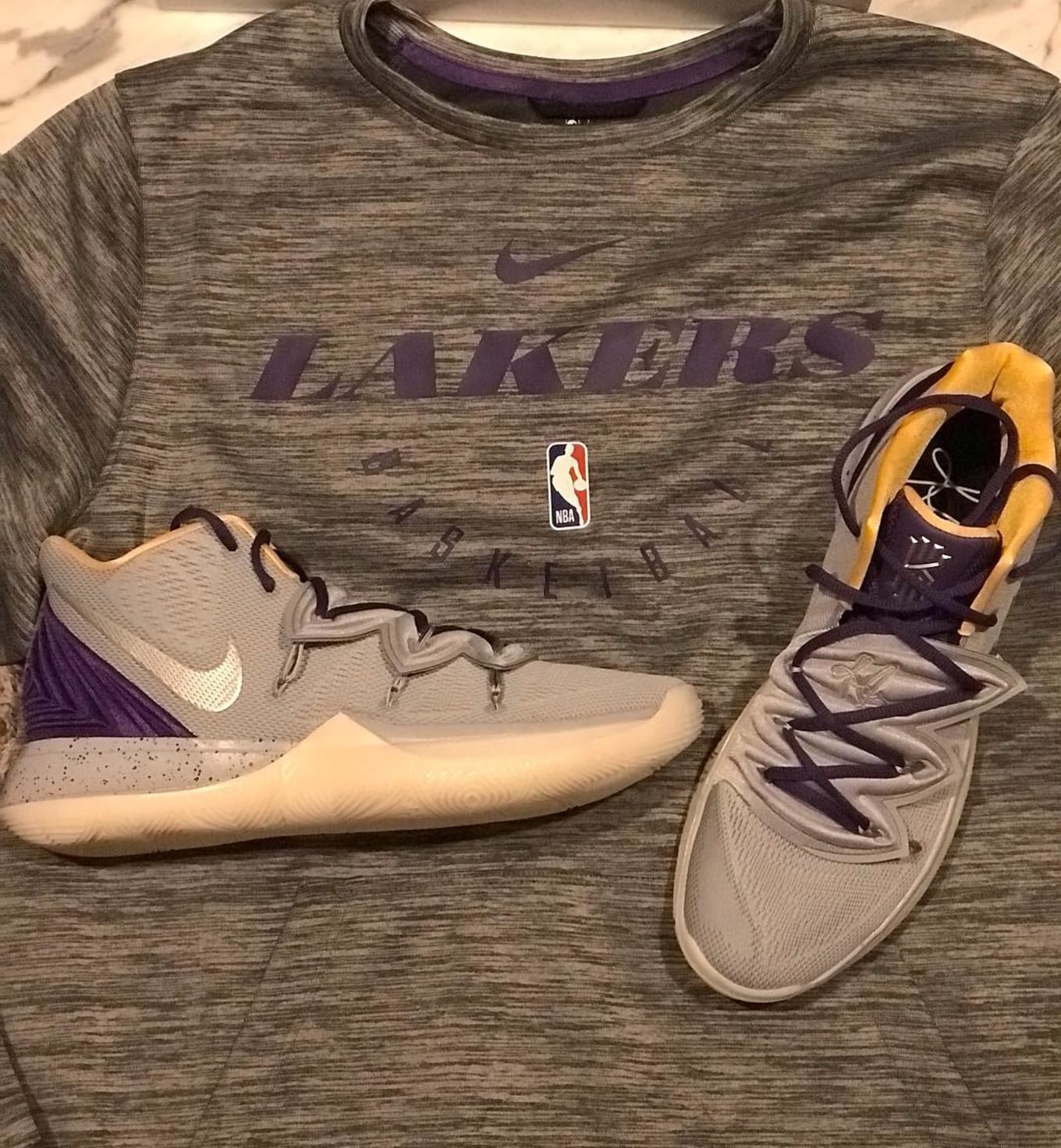 kyrie 5 lakers
