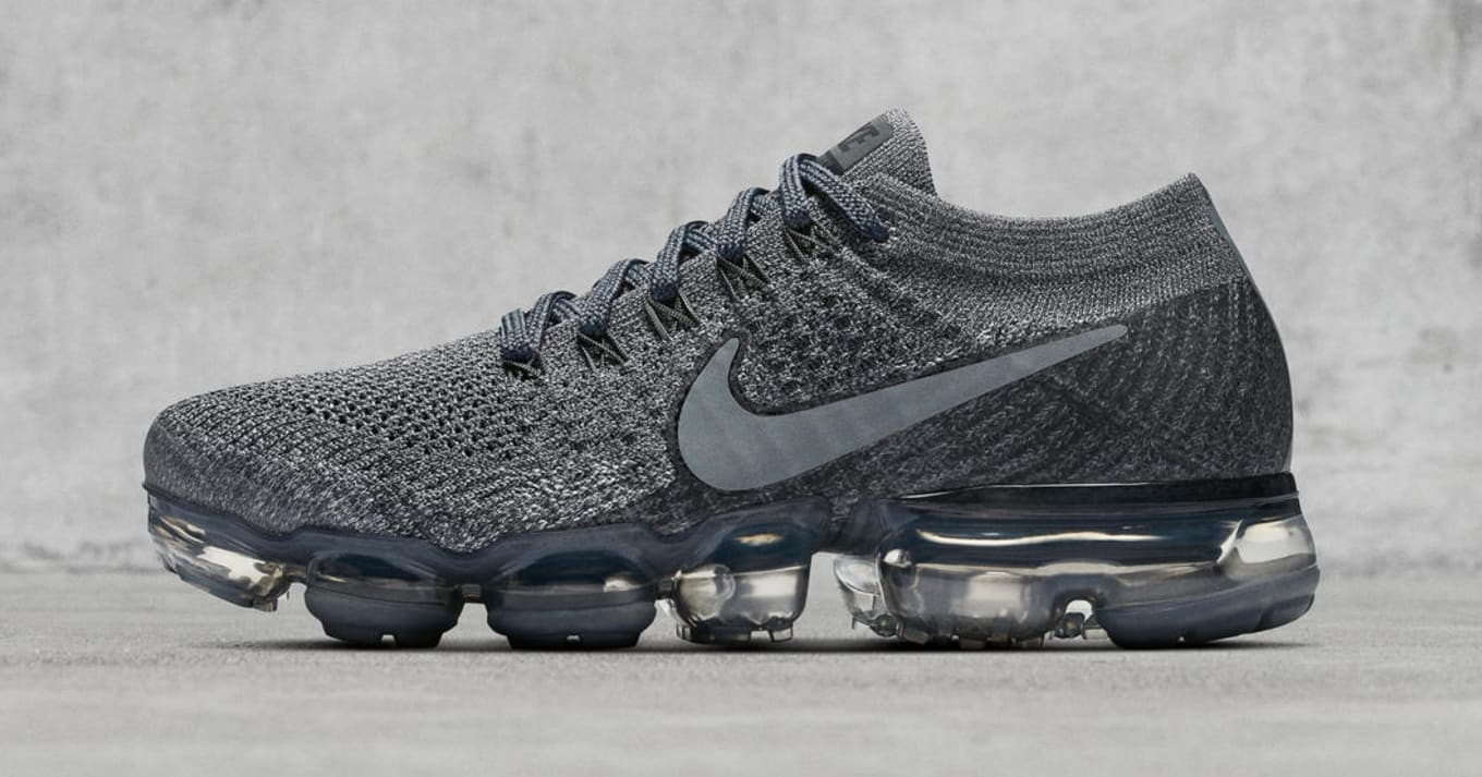 nike vapormax black grey