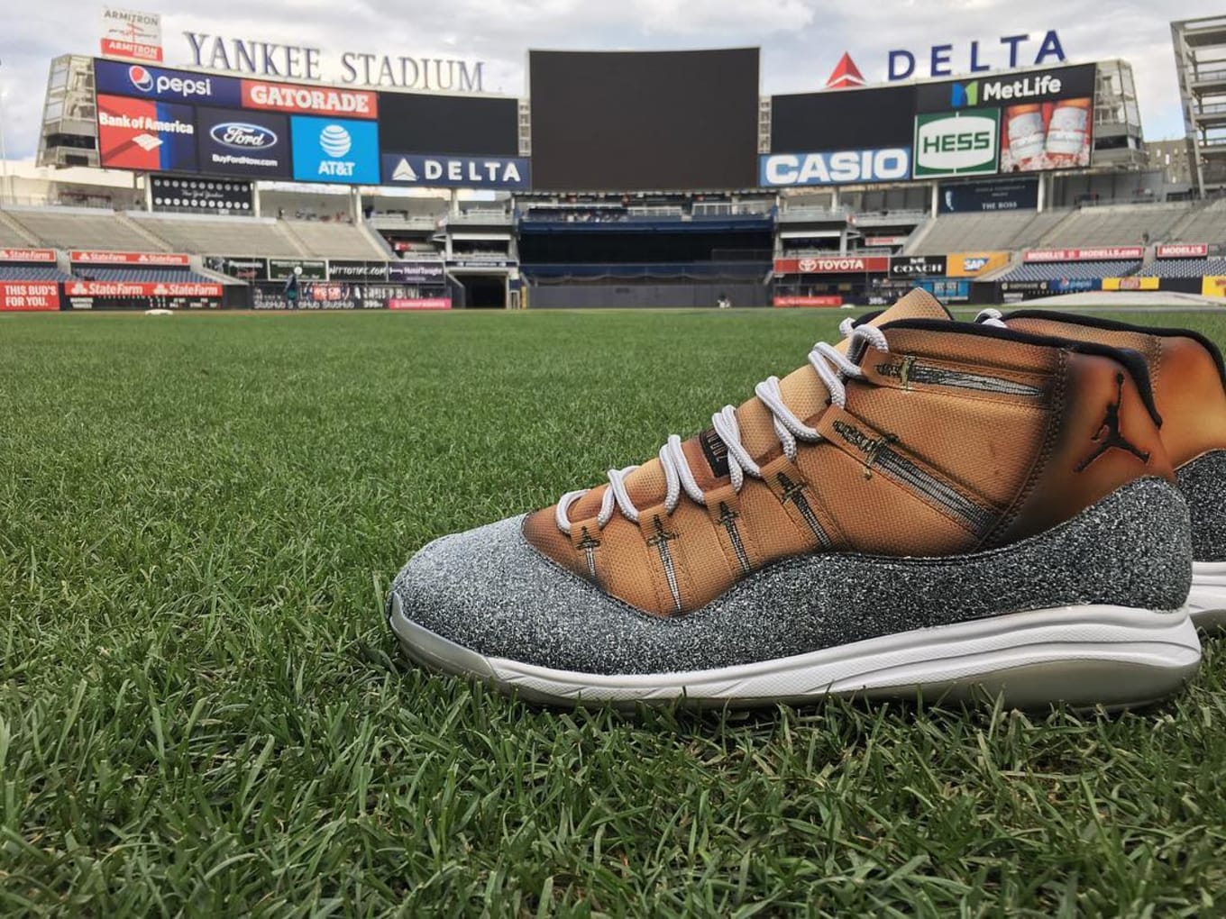 cc sabathia jordan cleats