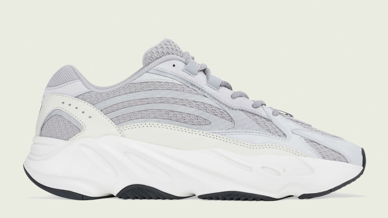 yeezy boost 700 mauve resell price