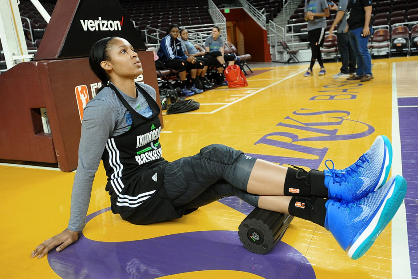 maya moore air jordan