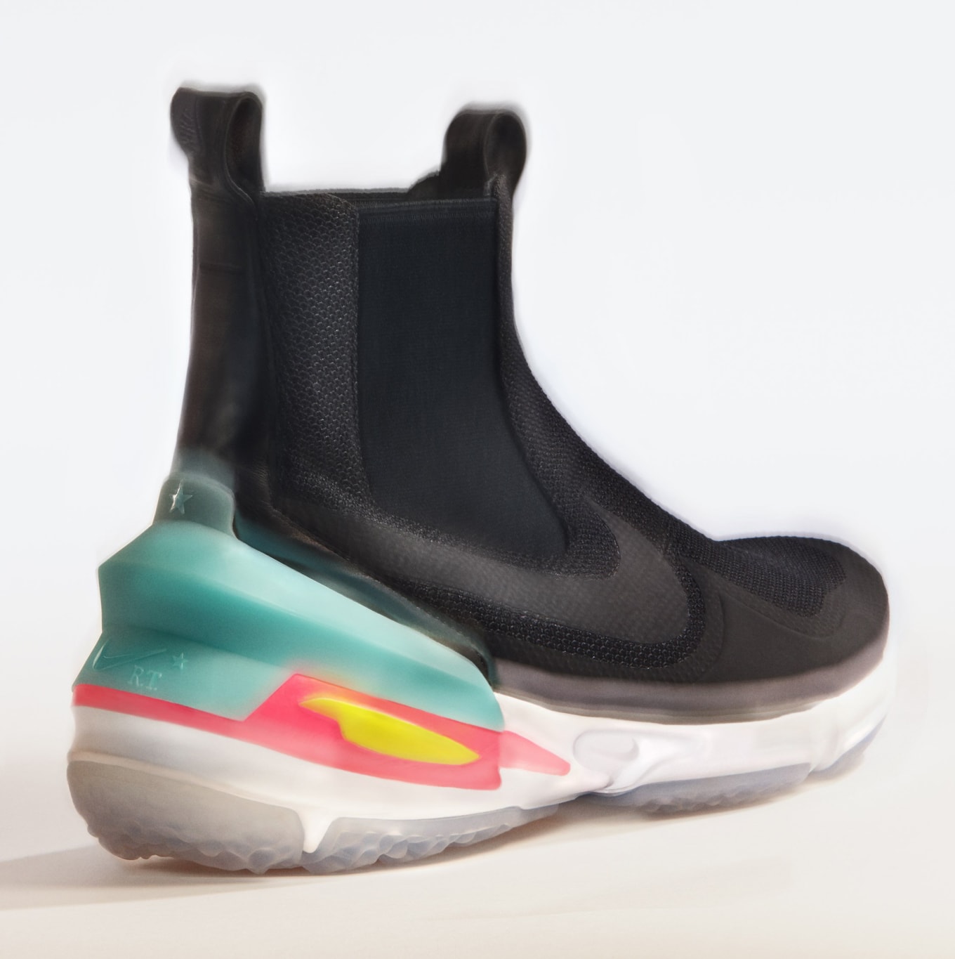 riccardo tisci x nikelab air zoom legend