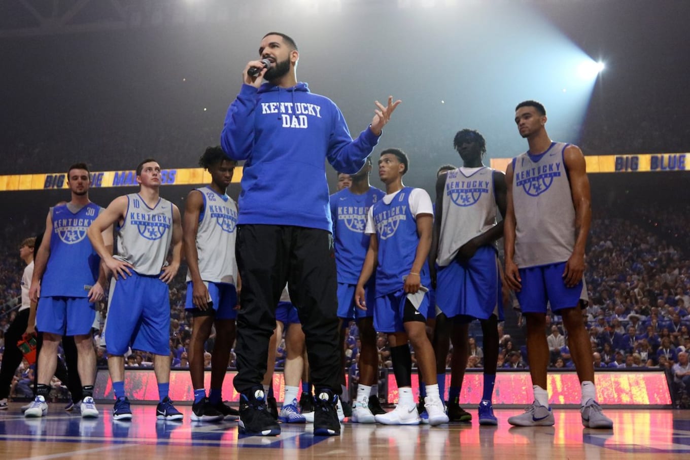 Drake Air Jordan 8 Kentucky Midnight 