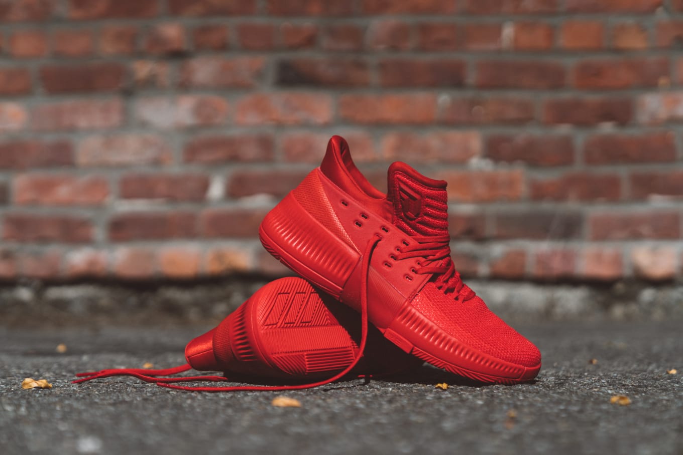 dame 3 red