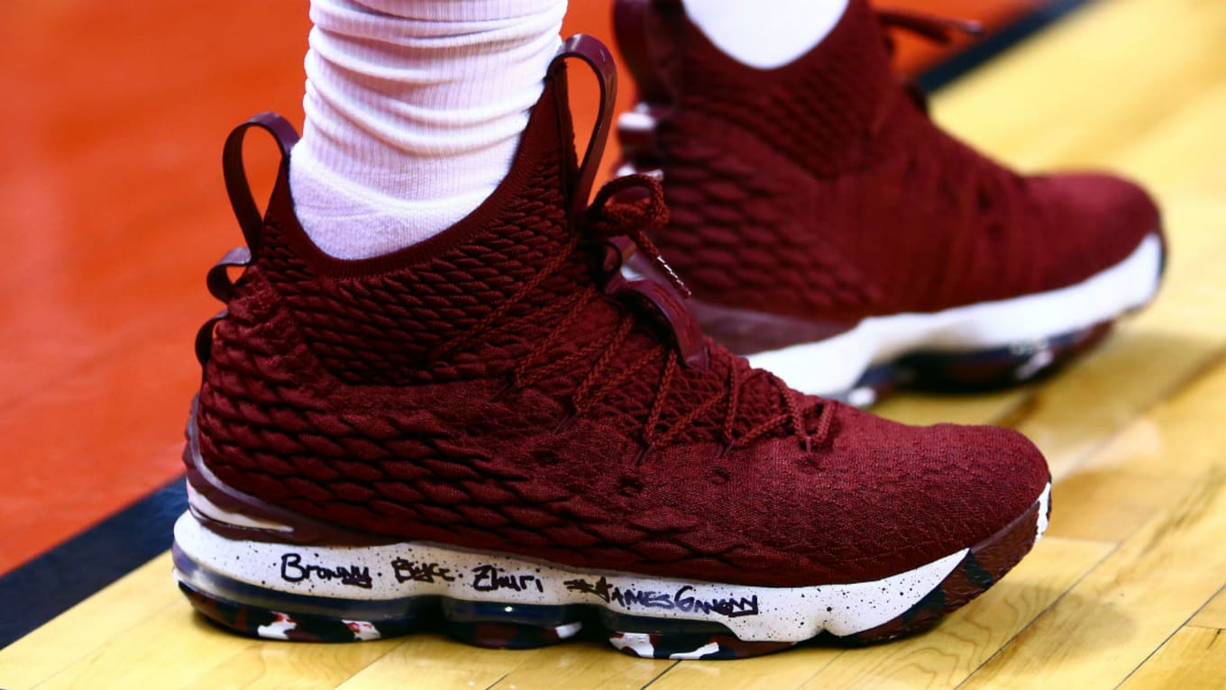 maroon and white basketball shoes