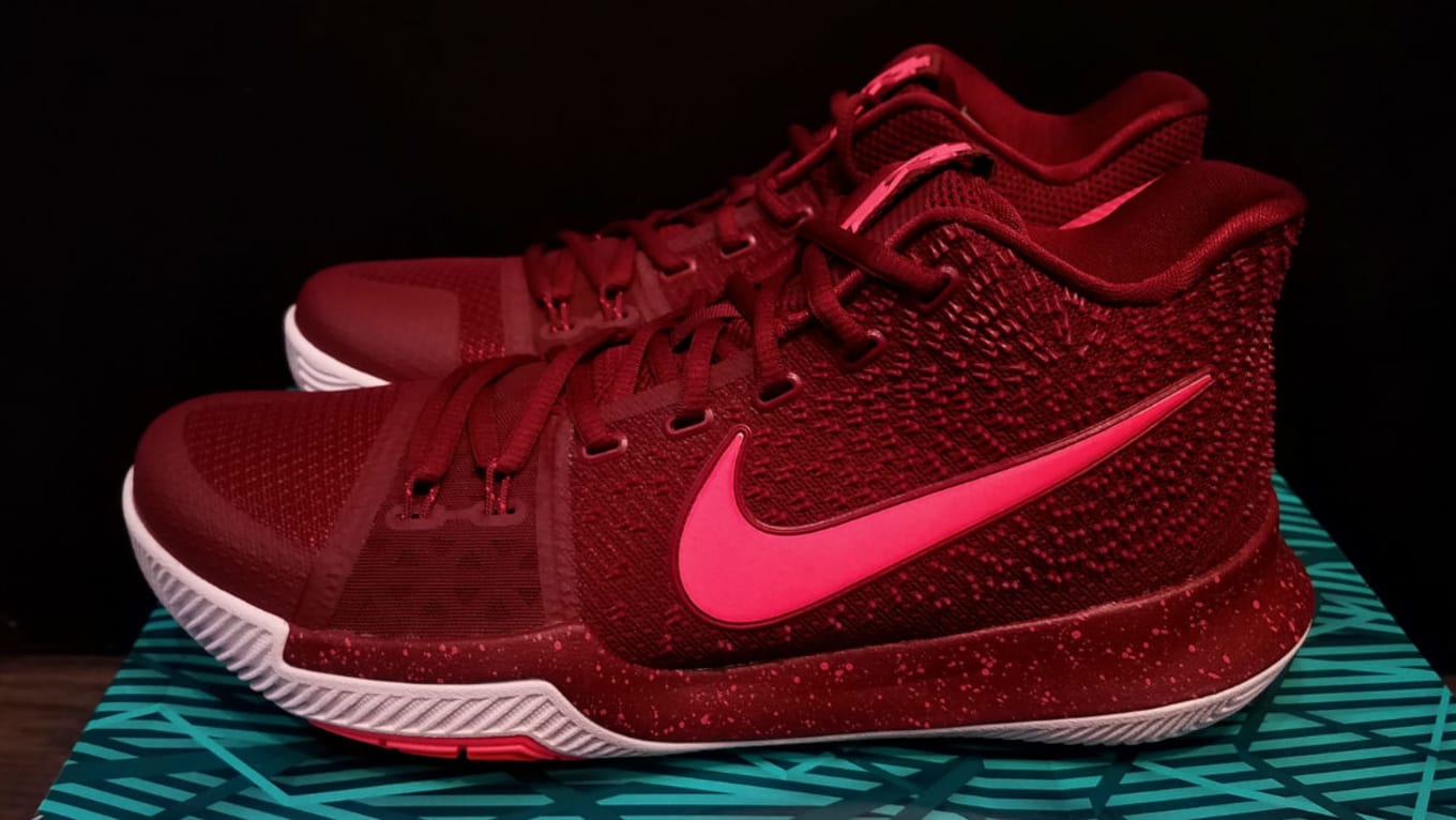 kyrie 3 pink