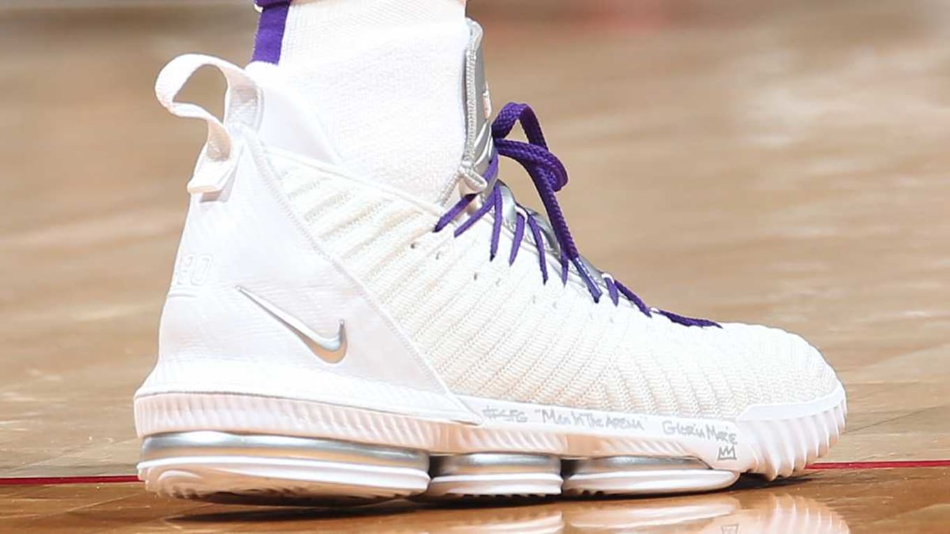 nike lebron 16 pe