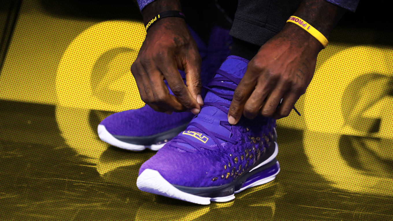 purple lebron basketball shoes