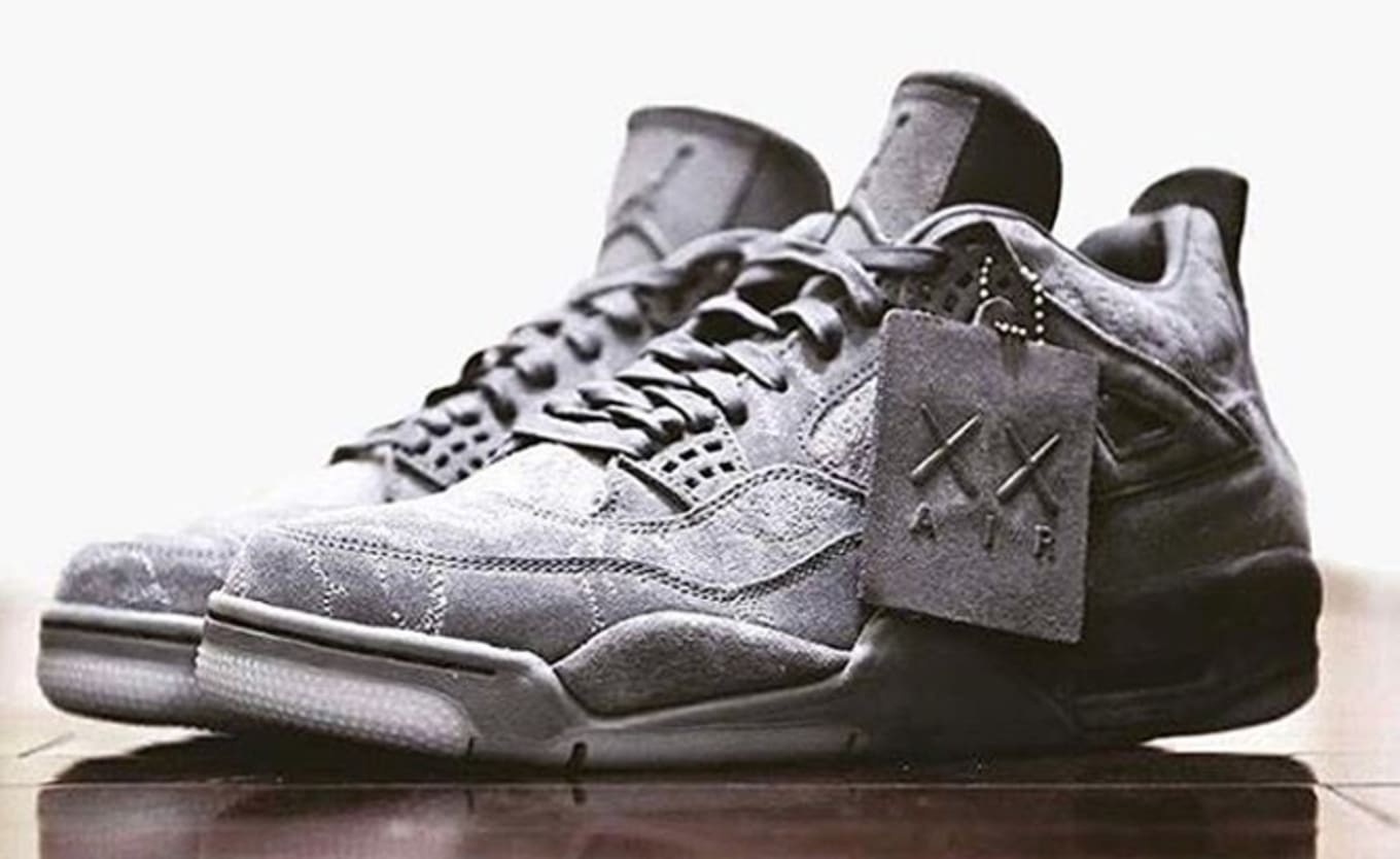 jordan 4 x kaws