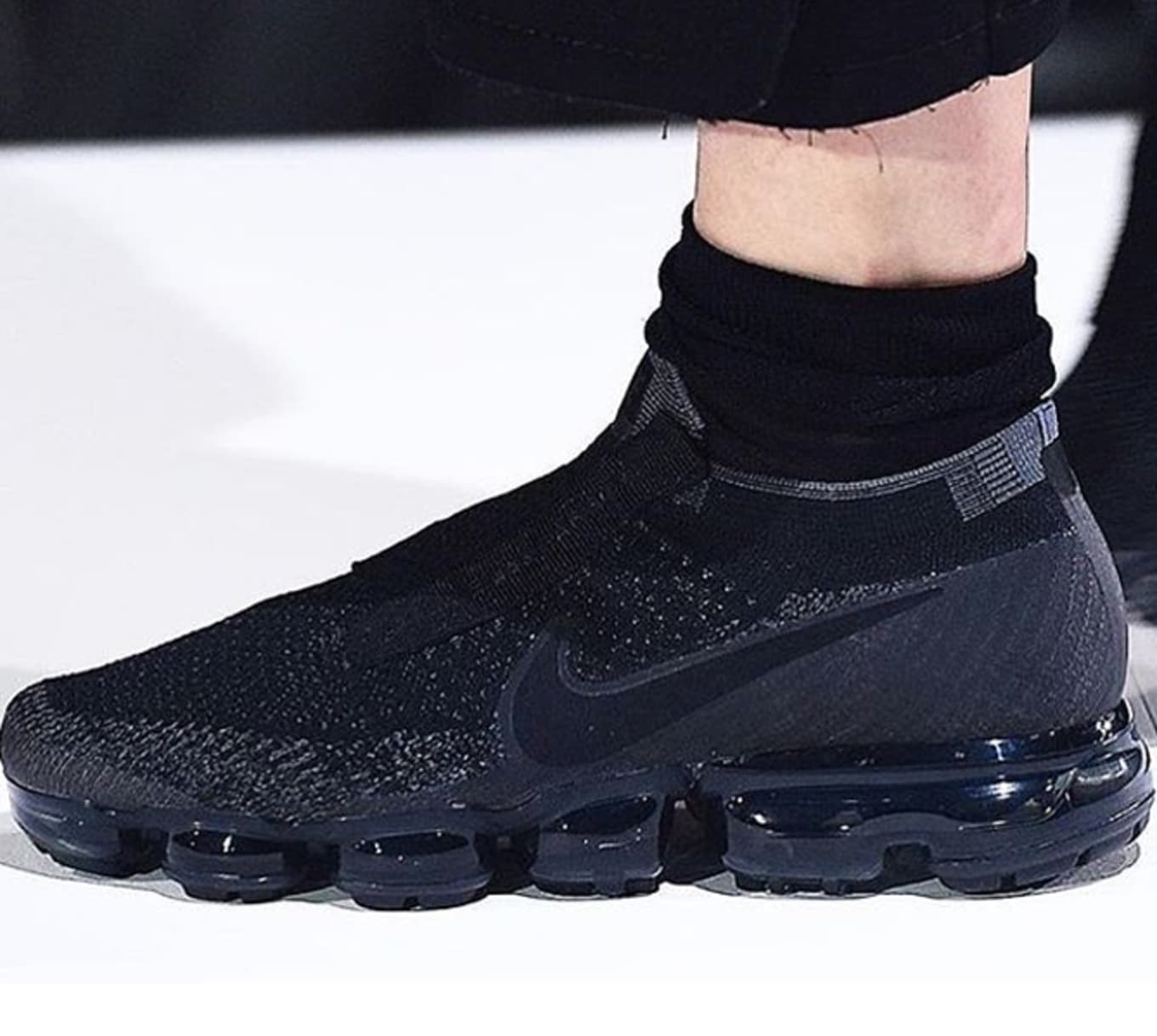 comme de garcon vapormax