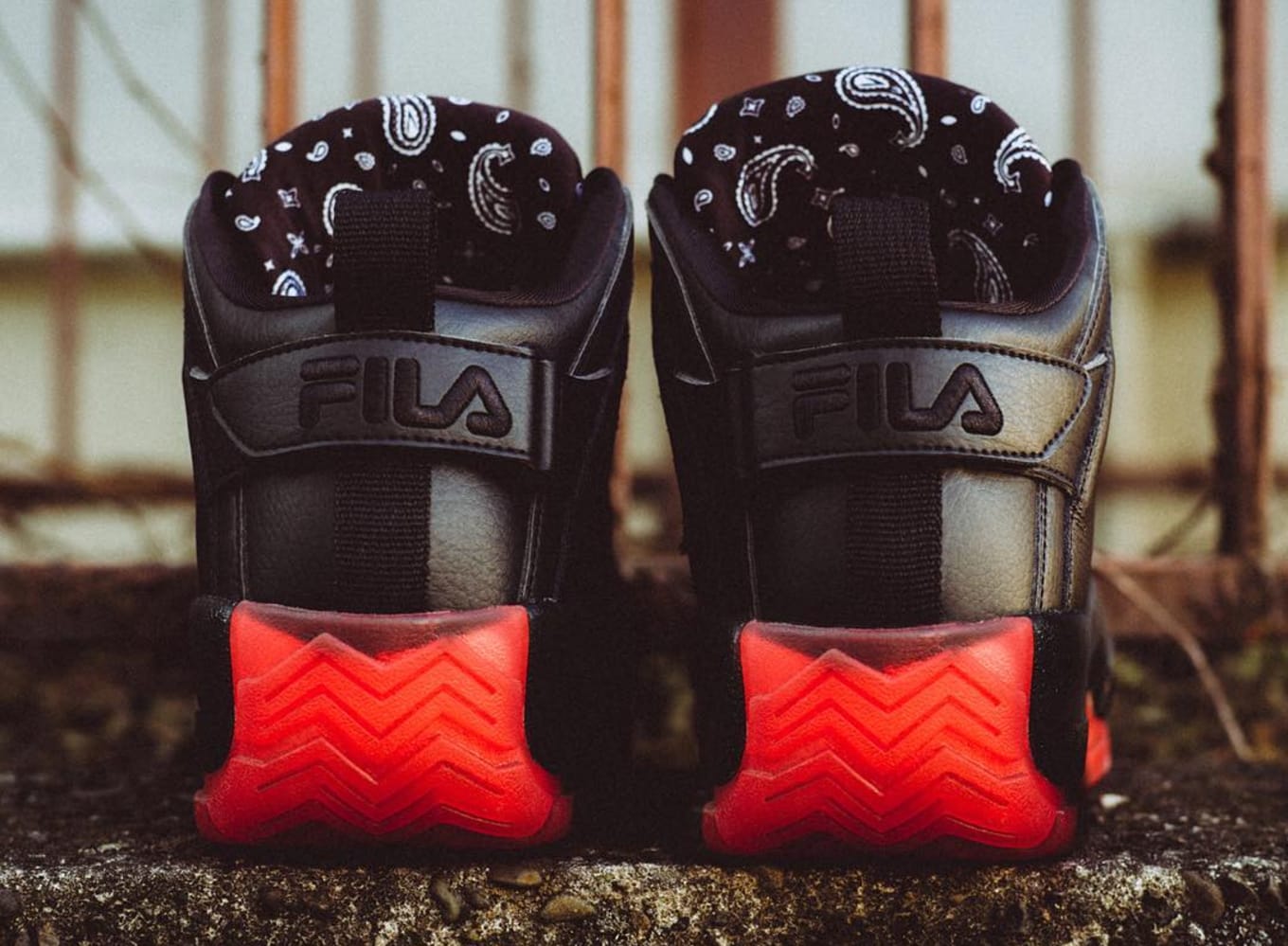 grant hill shoes red