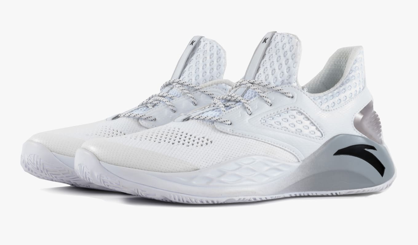 klay thompson white shoes