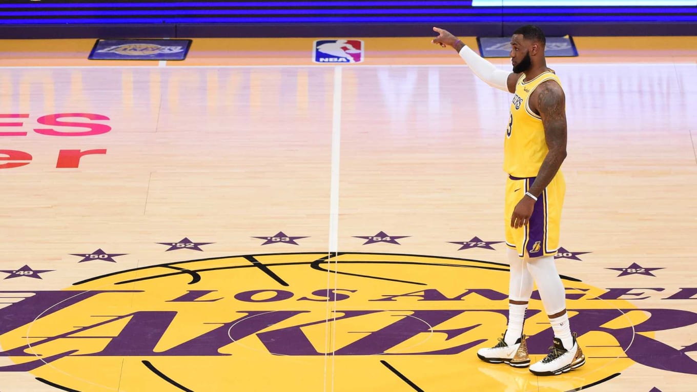 lebron kicks on court