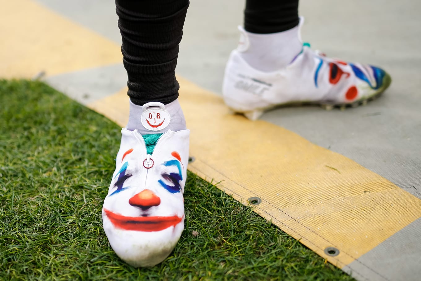 odell football cleats