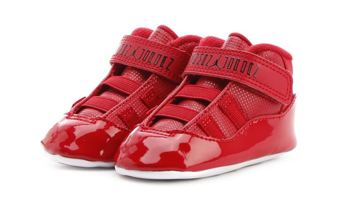 red jordan baby shoes