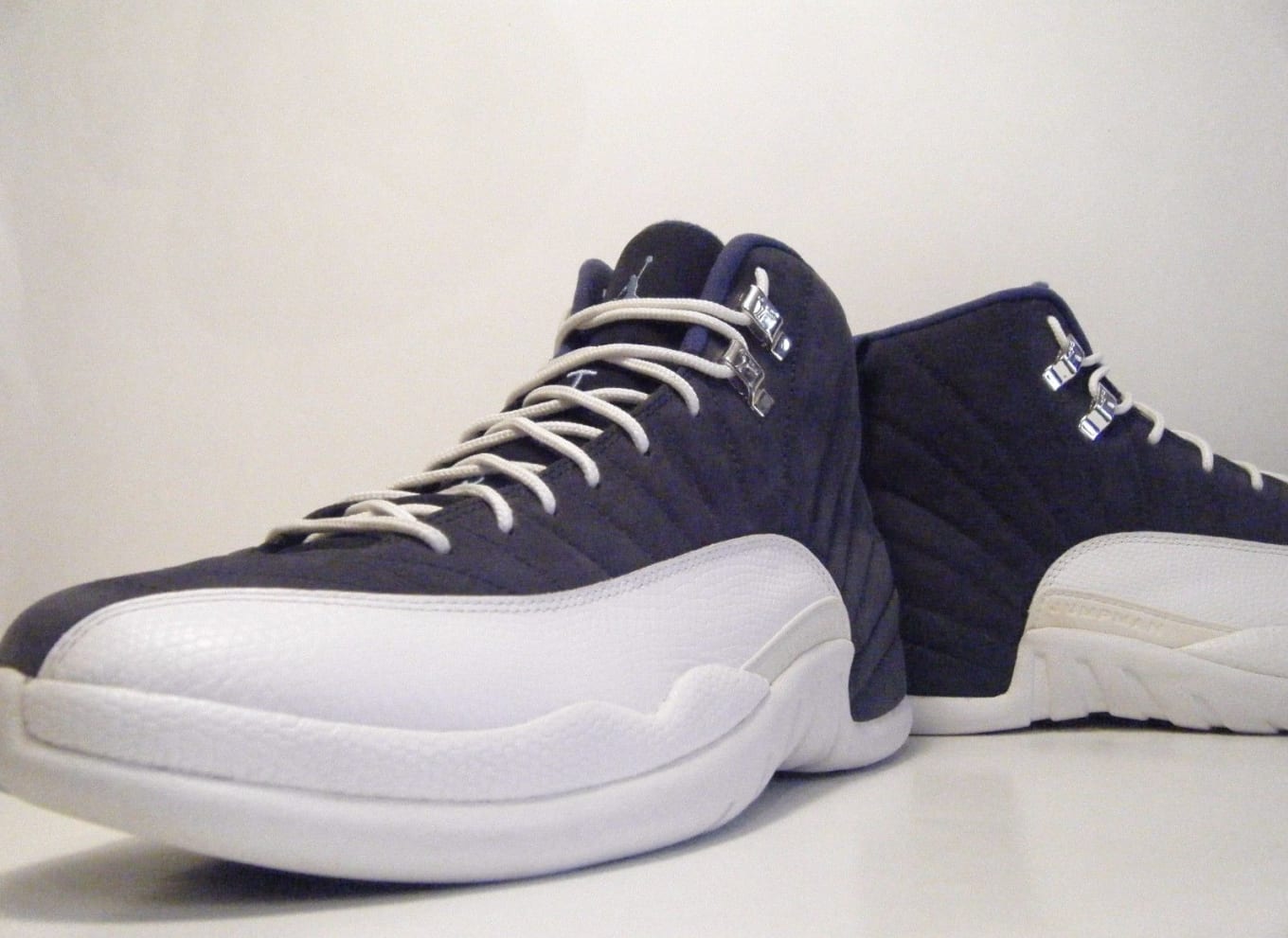 air jordan 12 nubuck