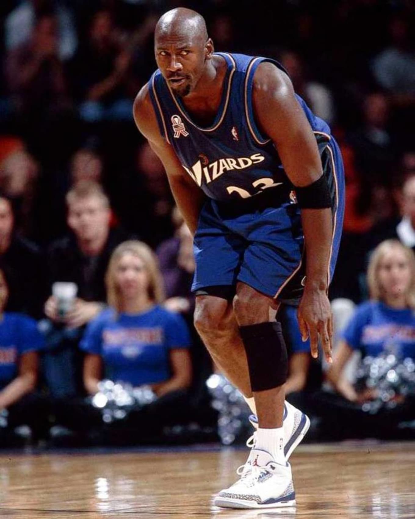 michael jordan wearing air jordan 3