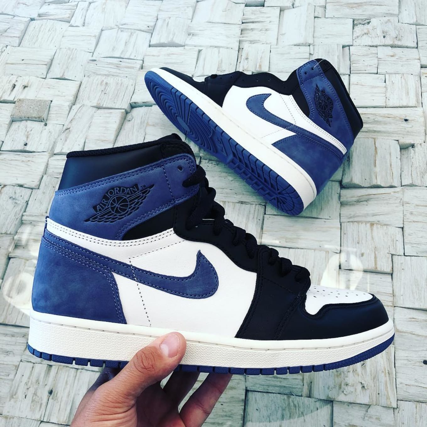 nike air jordan 1 retro high og blue moon