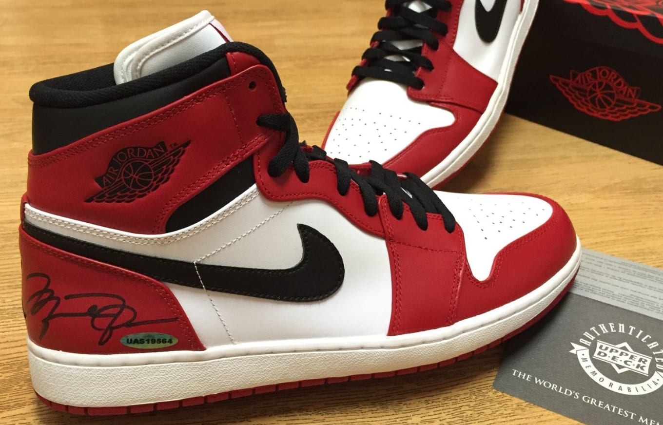 autographed air jordan 1