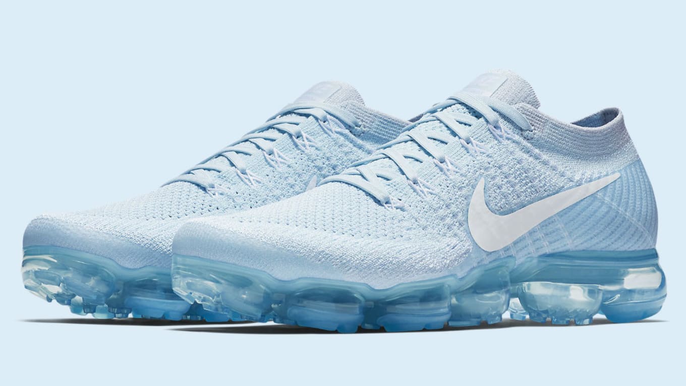 air vapormax blue and white