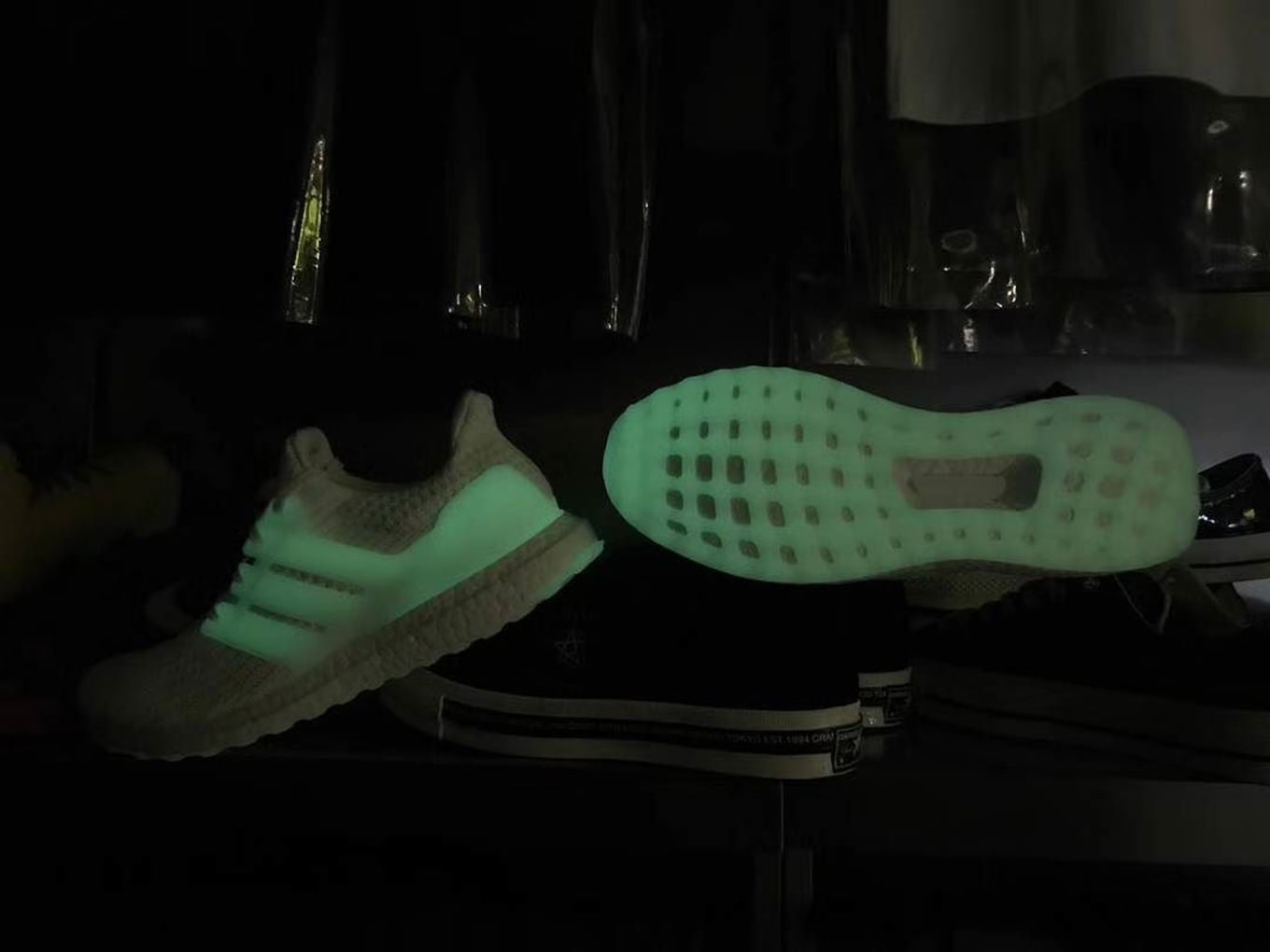 adidas ultra boost 4.0 glow in the dark