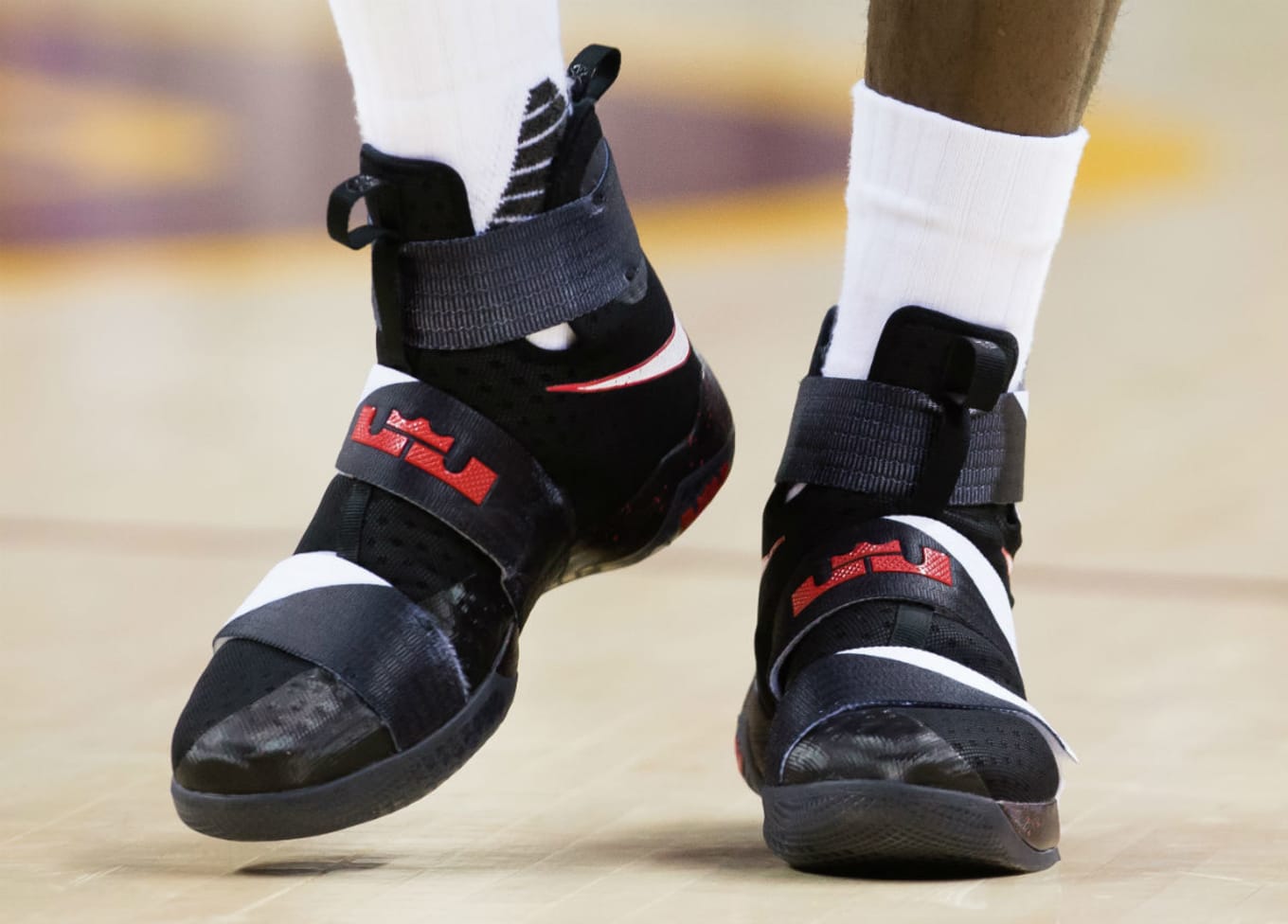 lebron 20