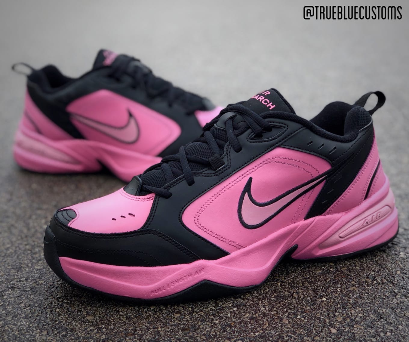 pink nike air monarch