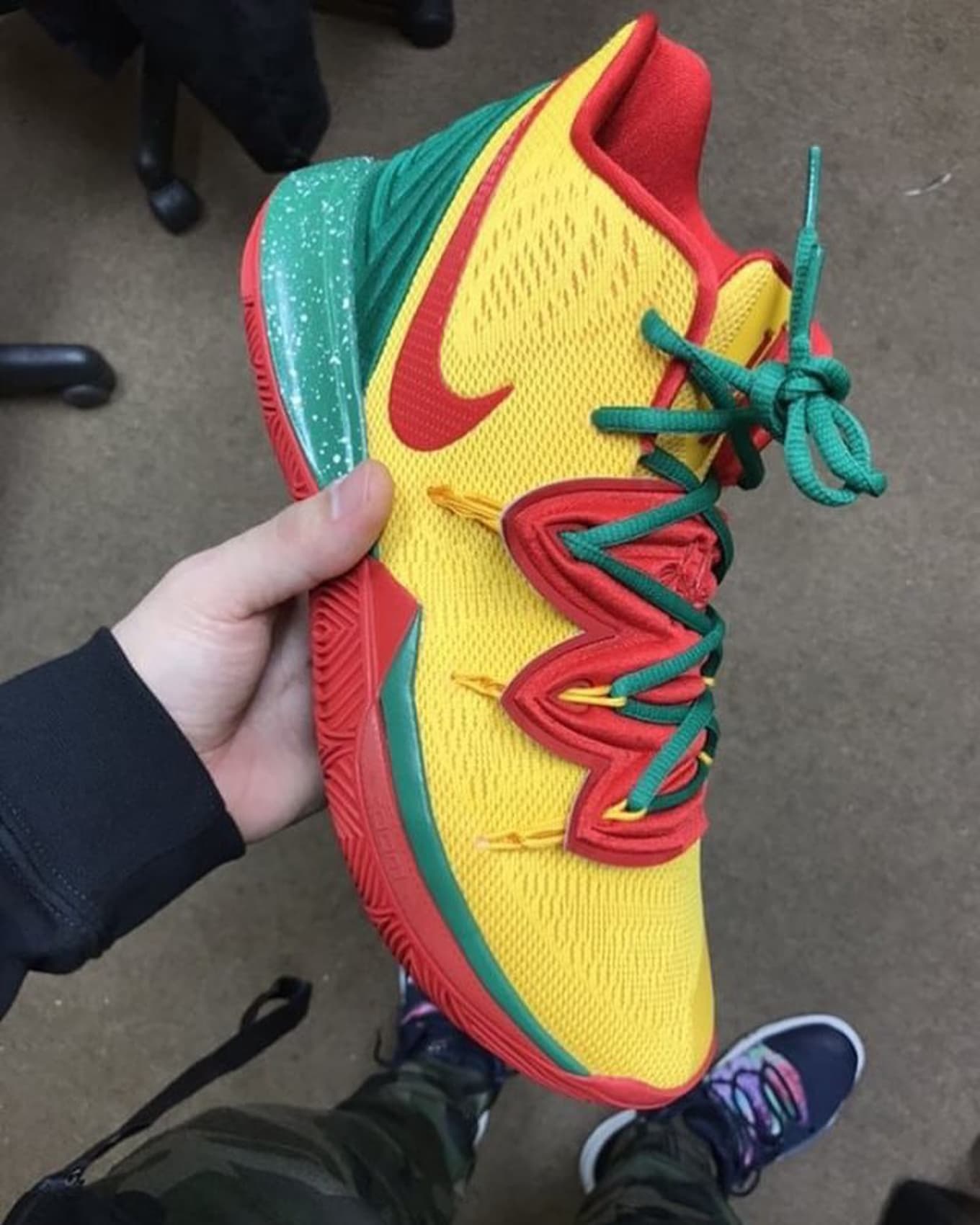 kyrie 5 red and gold
