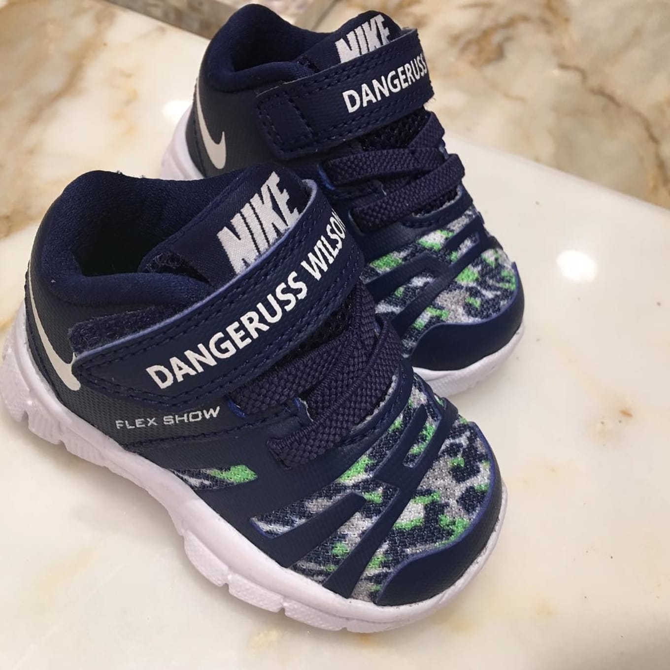 russell wilson nike trainer shoes