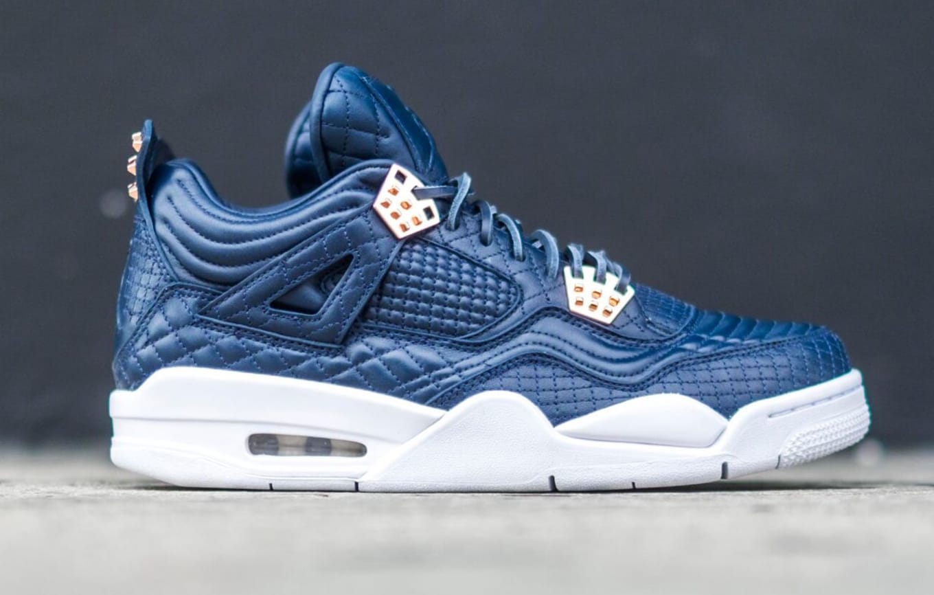 navy jordan 4s