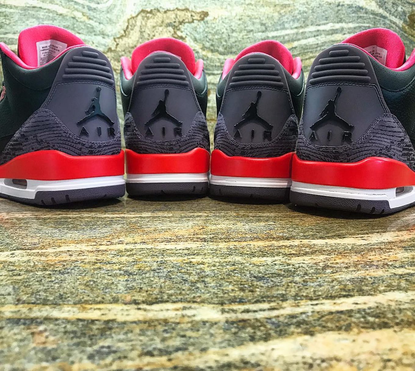 crimson retro 3