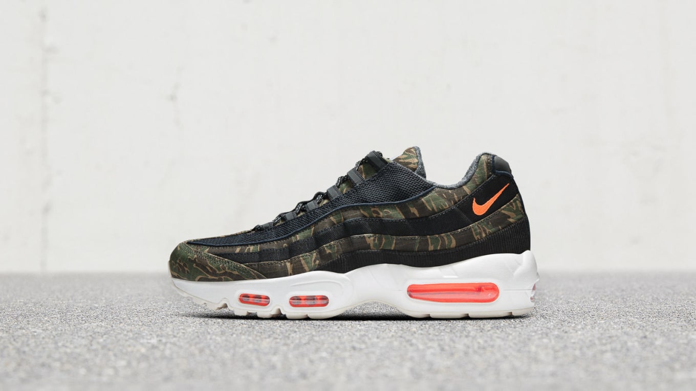 nike carhartt