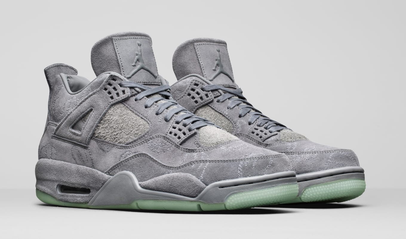 nike retro 4 kaws