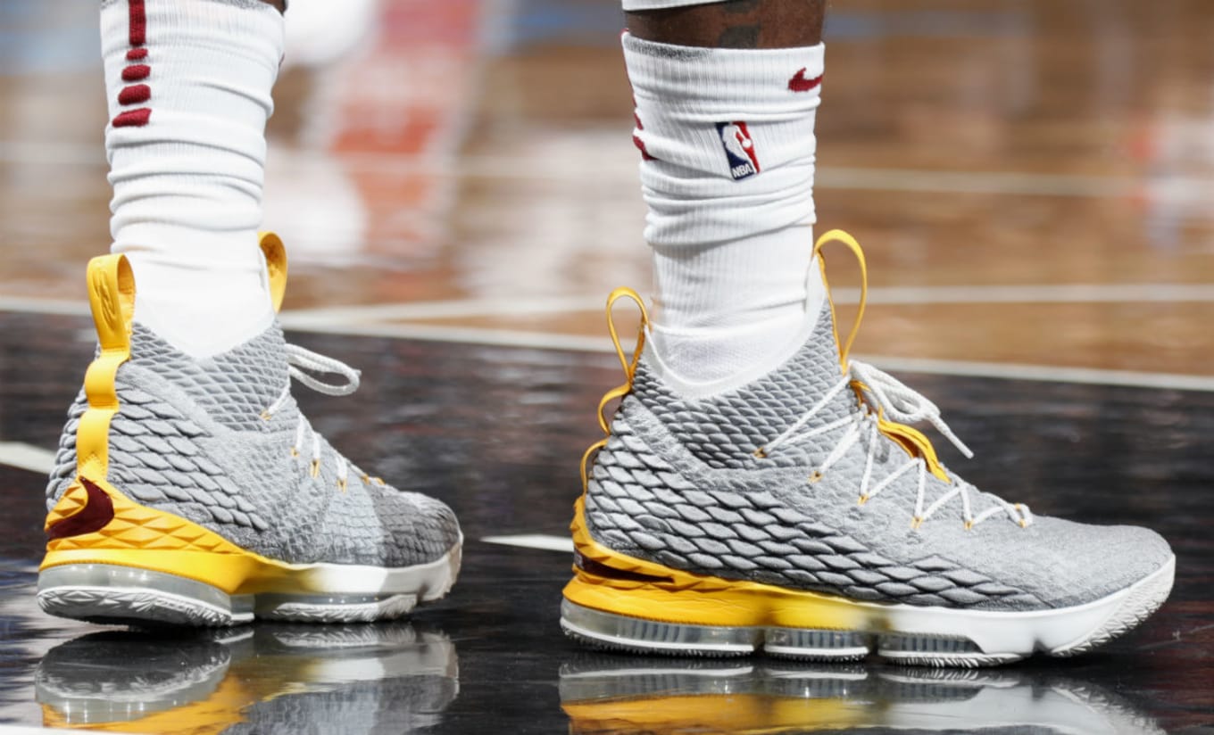 yellow lebron 15