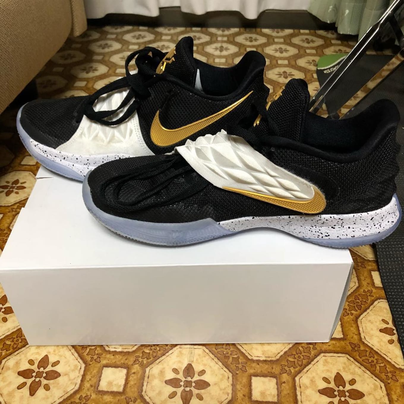 kyrie low id white and gold