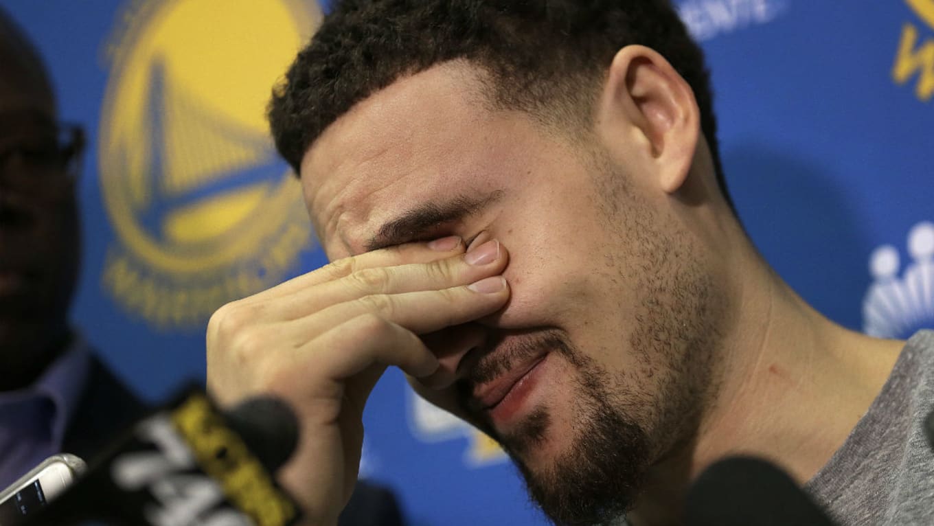 Watch Klay Thompson Fall On His Face Trying To Dunk In China Sole Collector