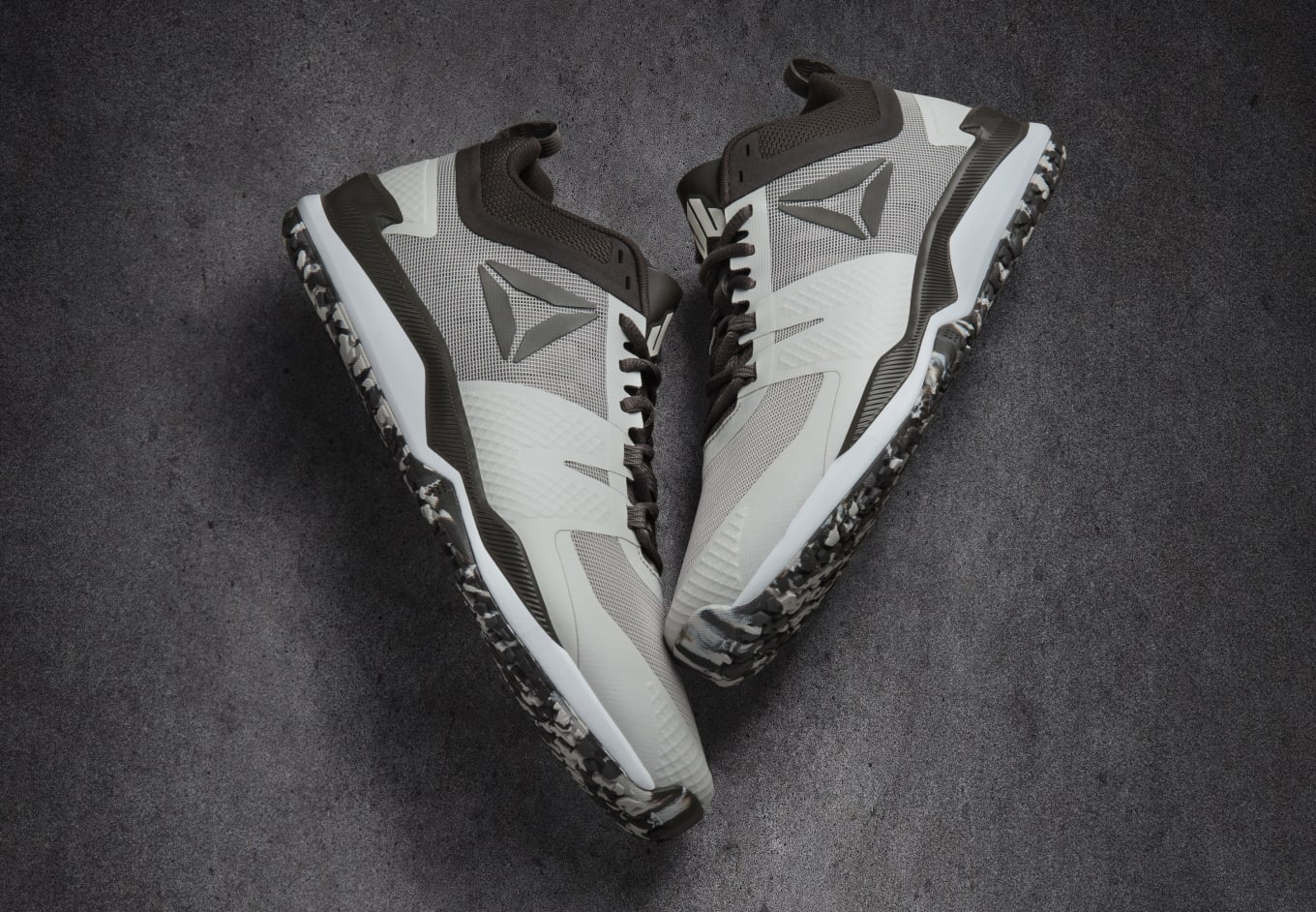 jj watt shoes military