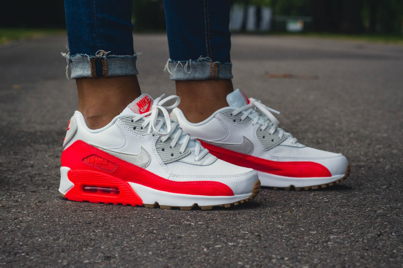 nike air max 90 womens on feet