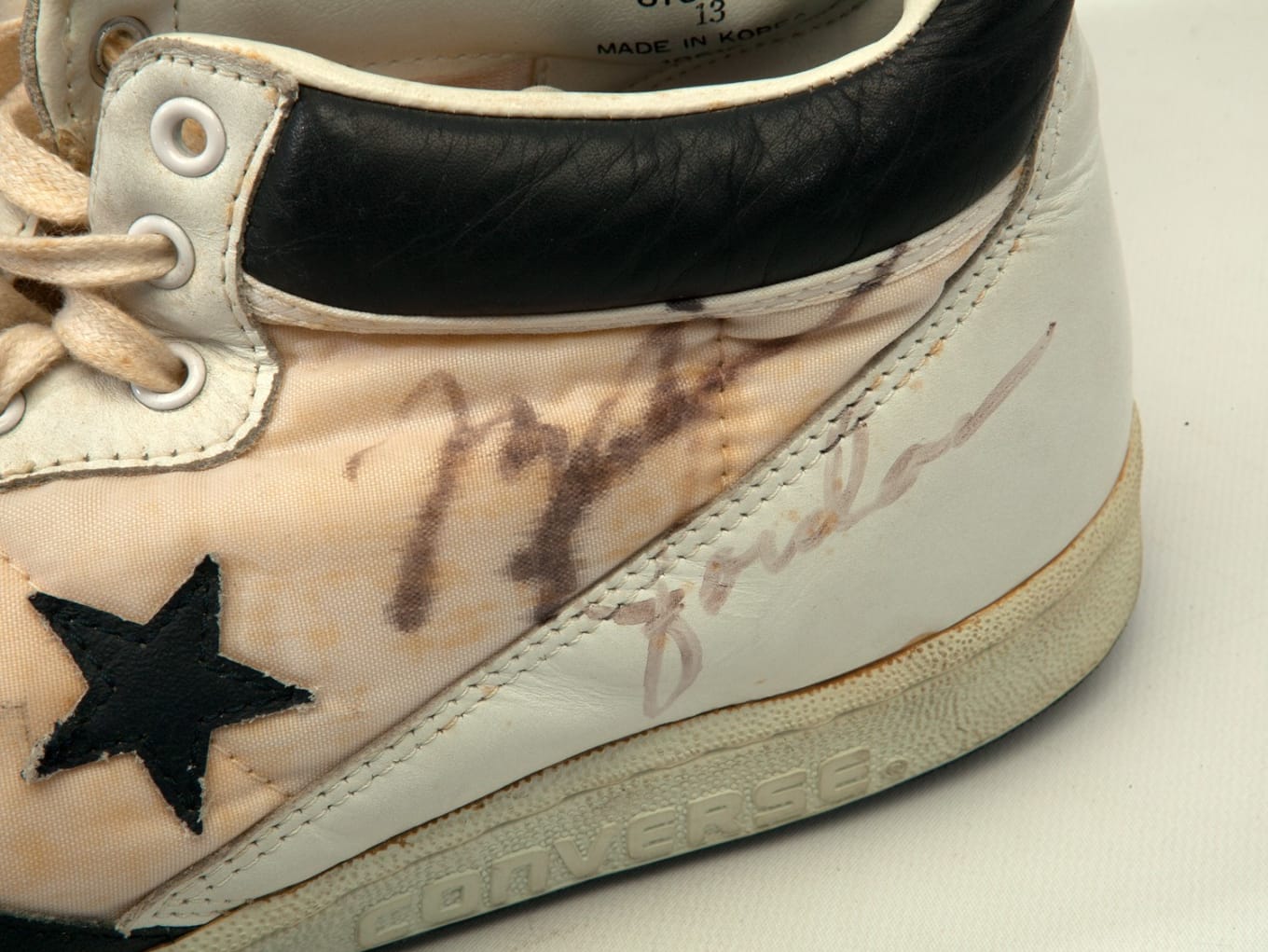 michael jordan converse shoes