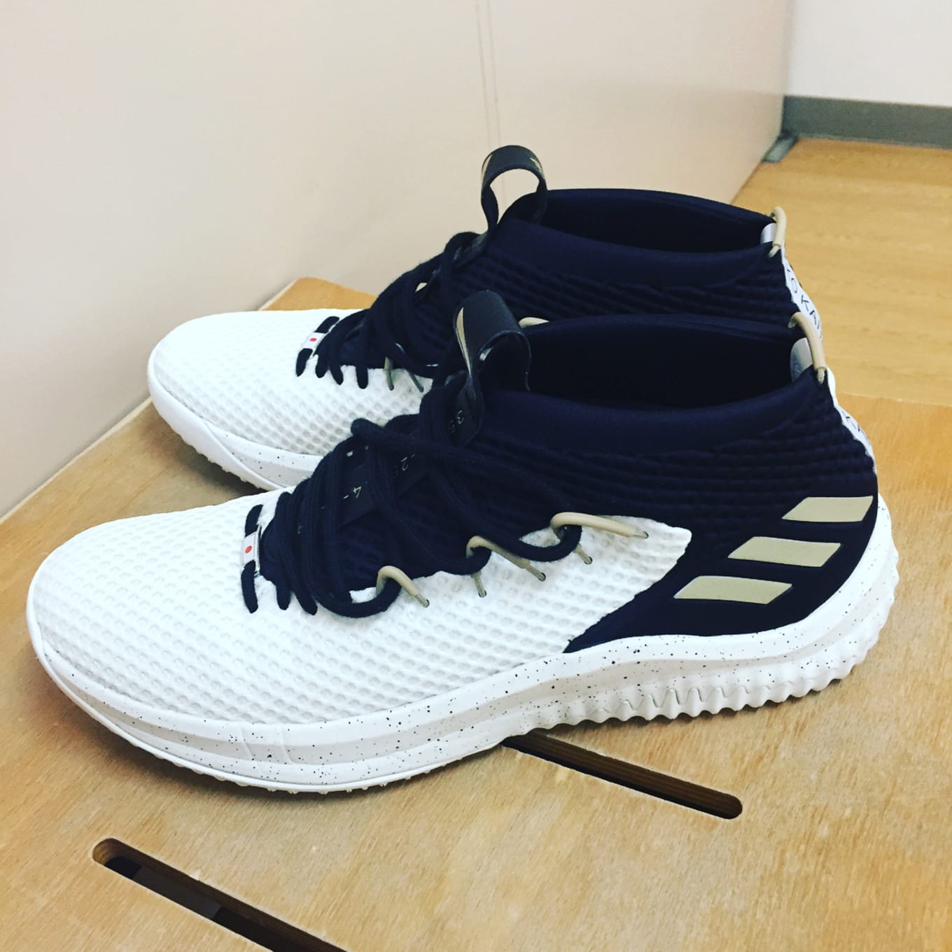 adidas crazy heat j