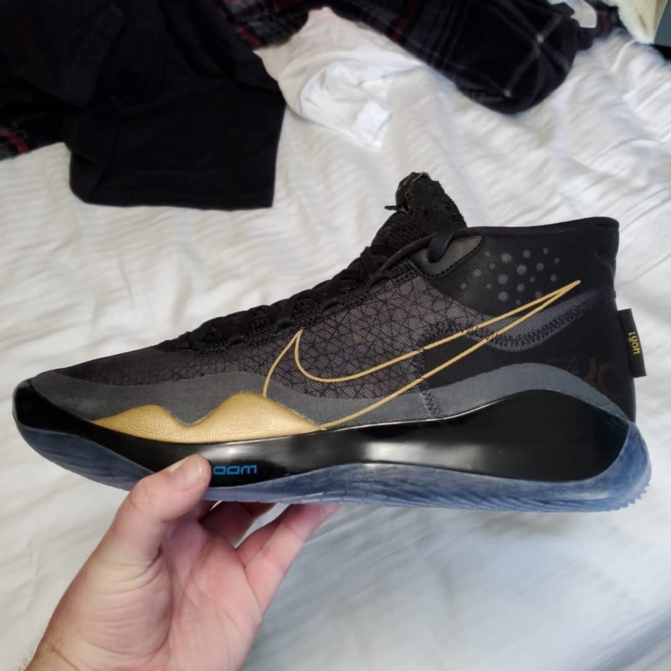 black and gold kds