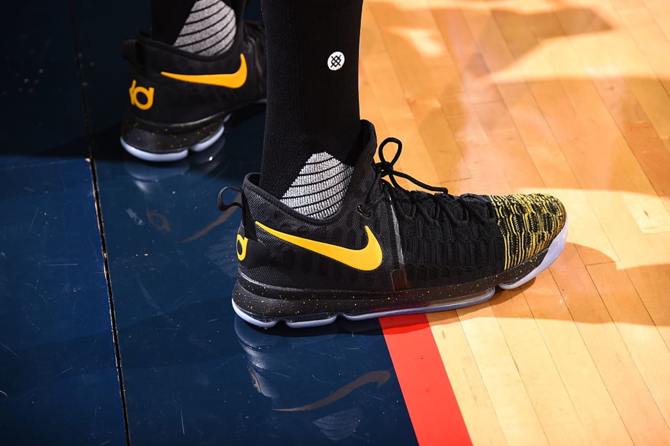 Kevin Durant Wearing A Black Yellow Toe Nike Kd 9 Pe Sole Collector
