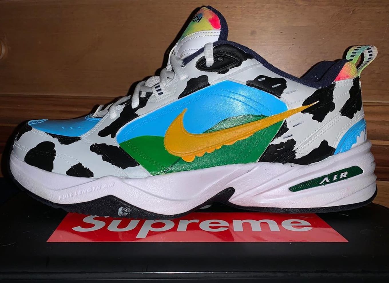 nike air monarch supreme