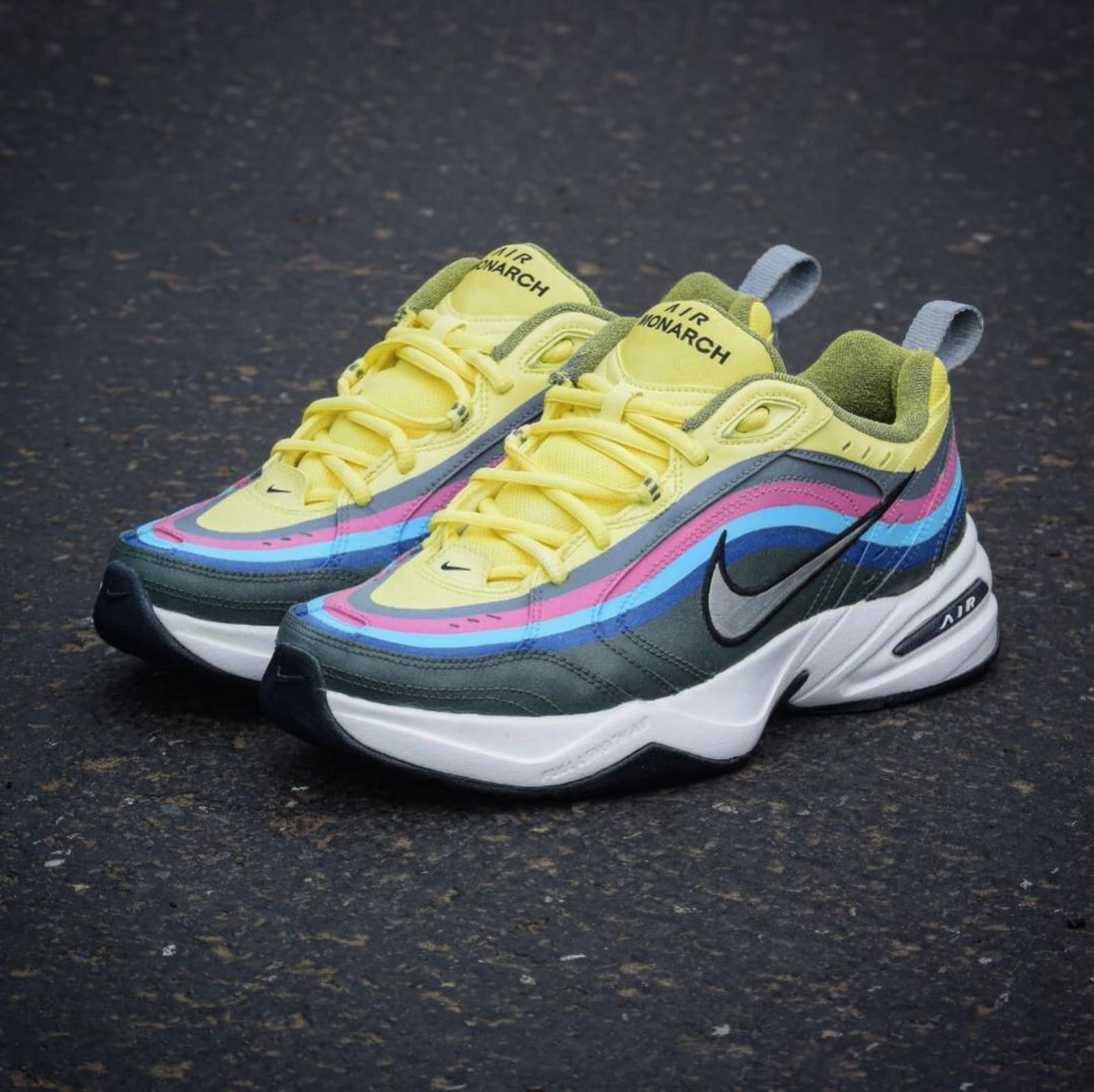 nike 700 boost
