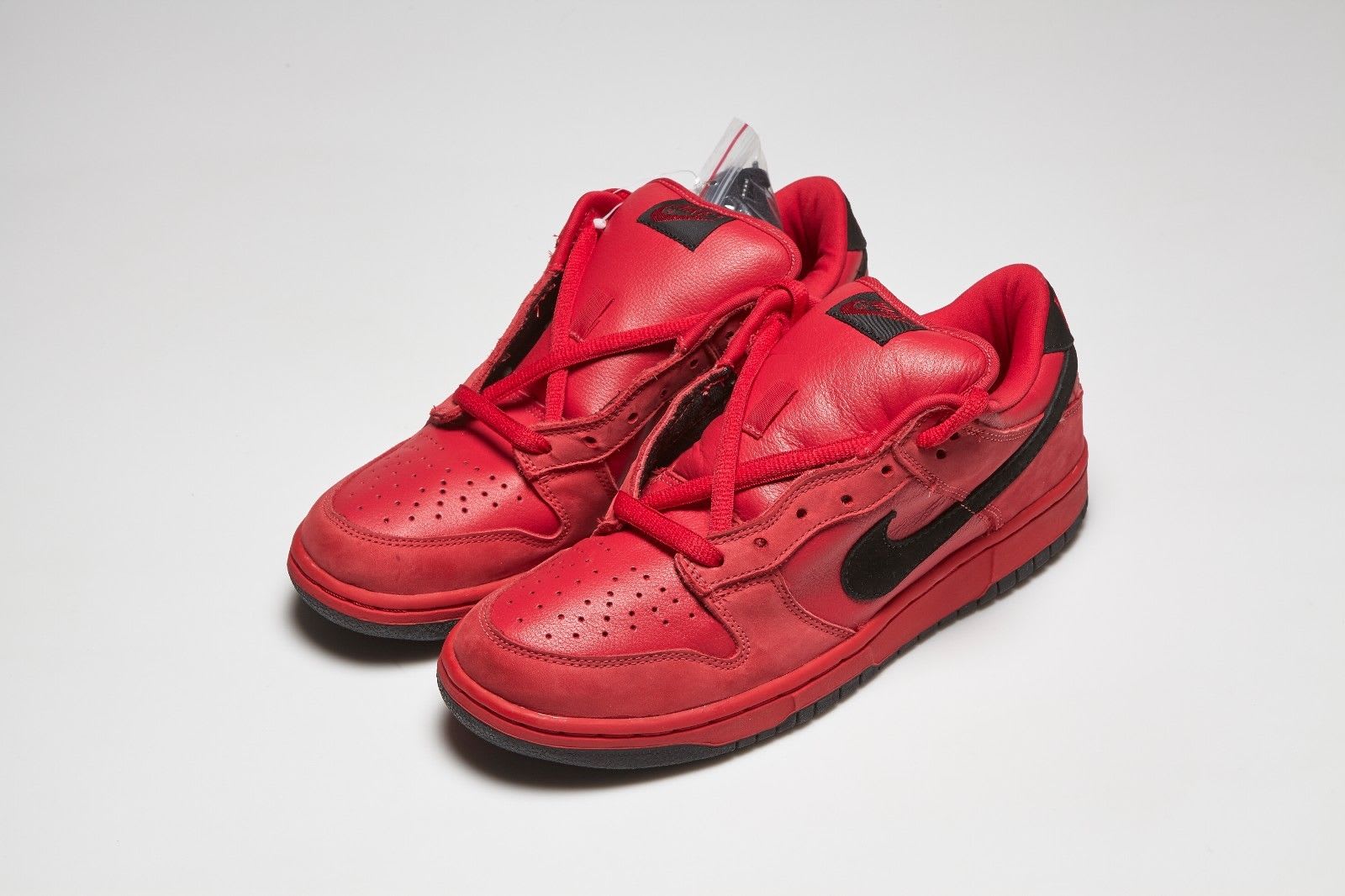 nike sb true red
