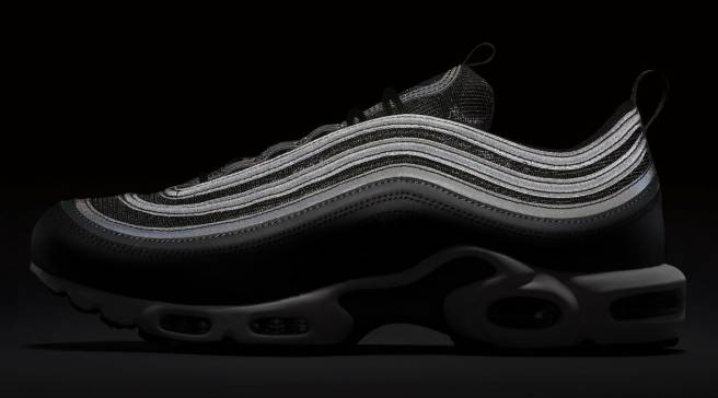 air max plus 97 black metallic gold