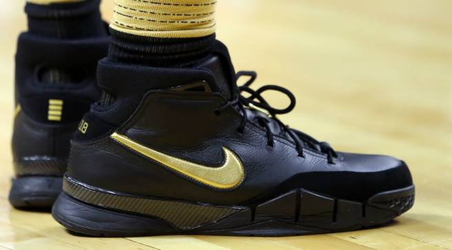 nba sole watch sole collector solewatch demar derozan debuts mamba day nike kobe 1 protro