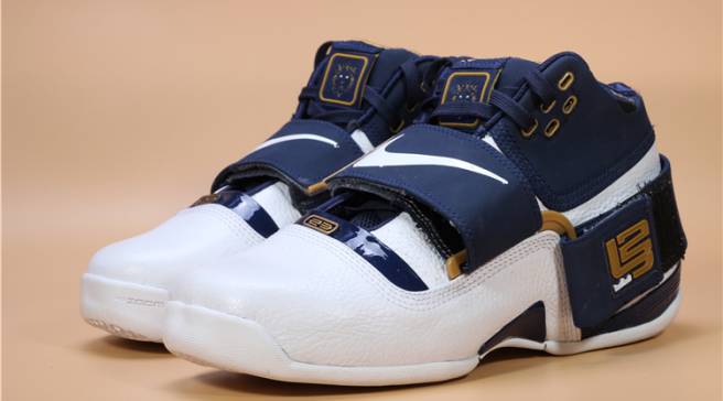 lebron james soldier 1