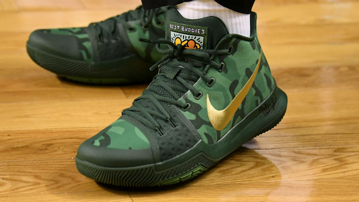 kyrie irving camo shoes